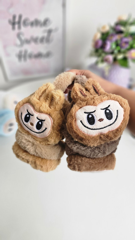 گوشگیر عروسکی لبوبو وارداتی طرح بدون دندون