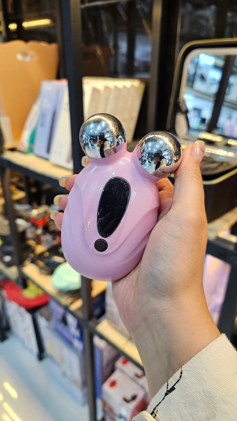 ماساژور لیفت صورت EMS و ویبره Beauty Instrument مدل BG666